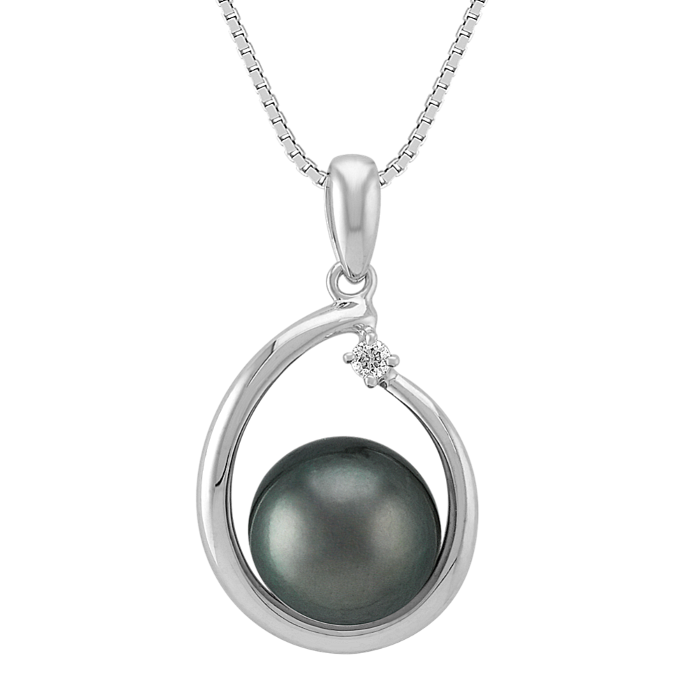 10mm Tahitian Cultured Pearl and Round Diamond Pendant (18'')
