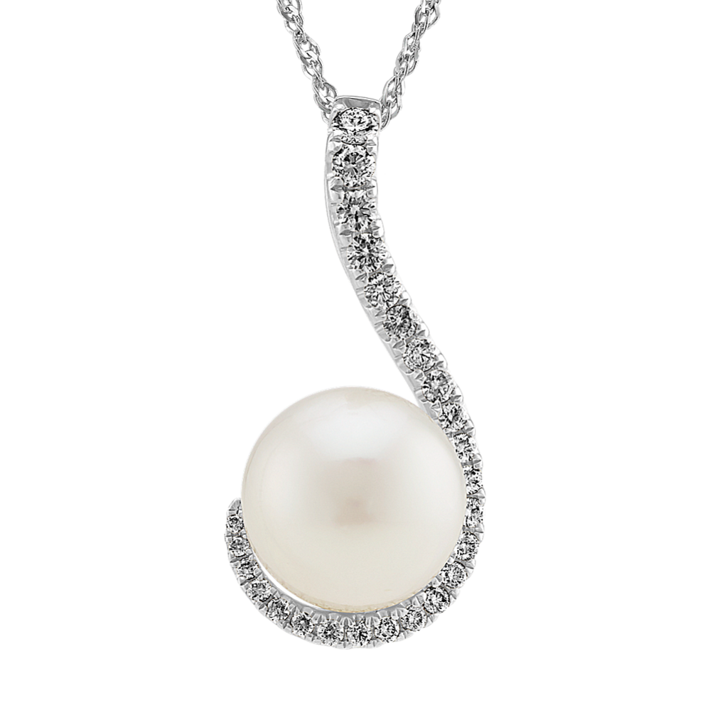 10mm South Sea Cultured Pearl and Diamond Pendant (20'')