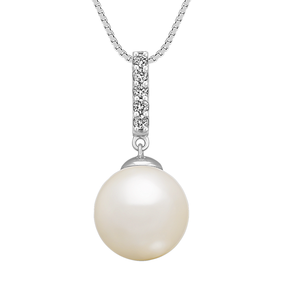 11mm South Sea Cultured Pearl and Round Diamond Pendant (18 in)