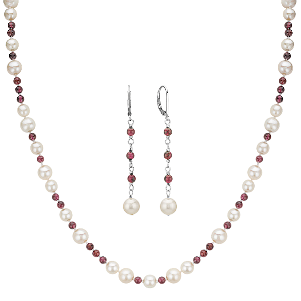 4-7.5mm Freshwater Cultured Pearl and Garnet Necklace and Earring Set (18 in)
