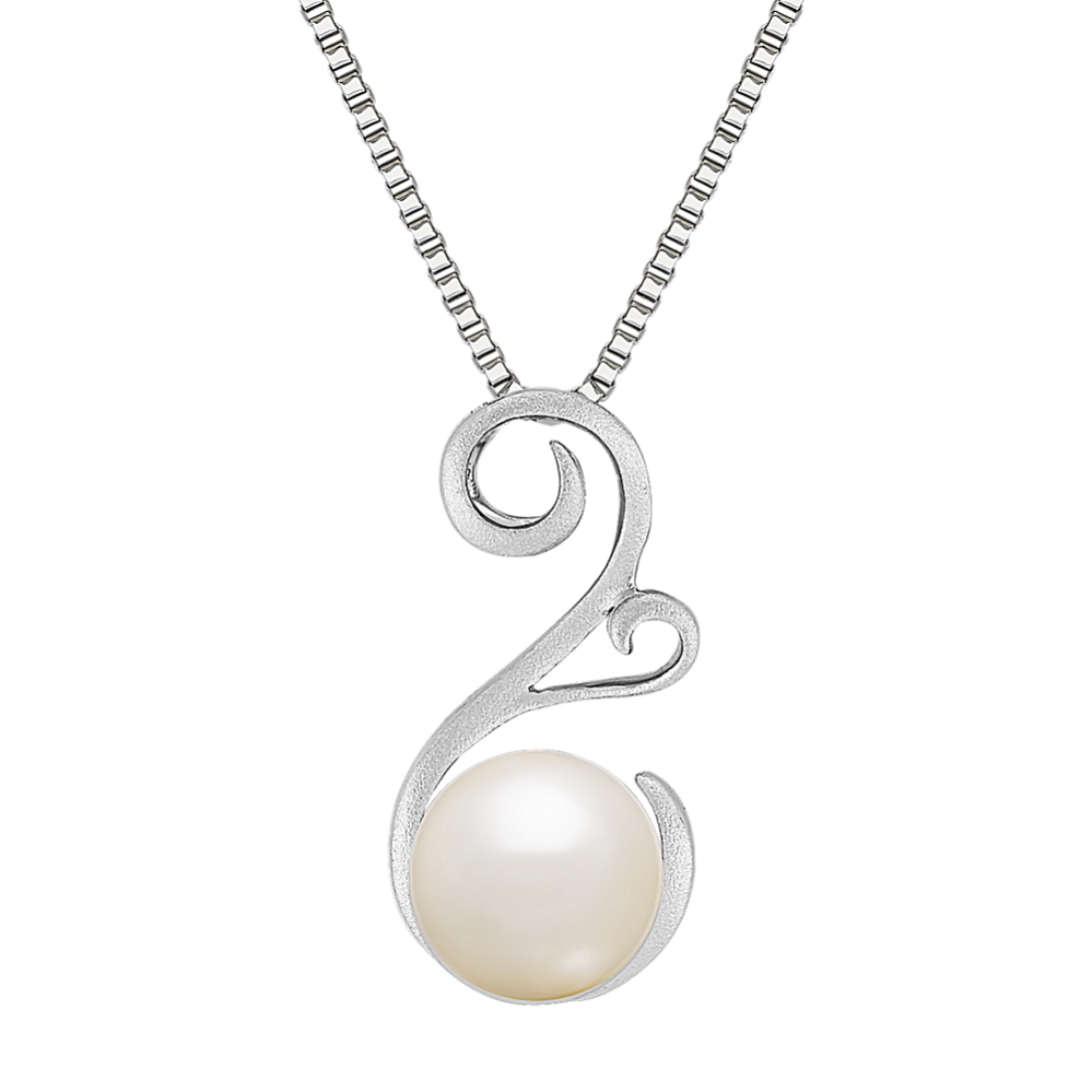 8.5mm Freshwater Cultured Pearl Pendant in Sterling Silver (18 in)