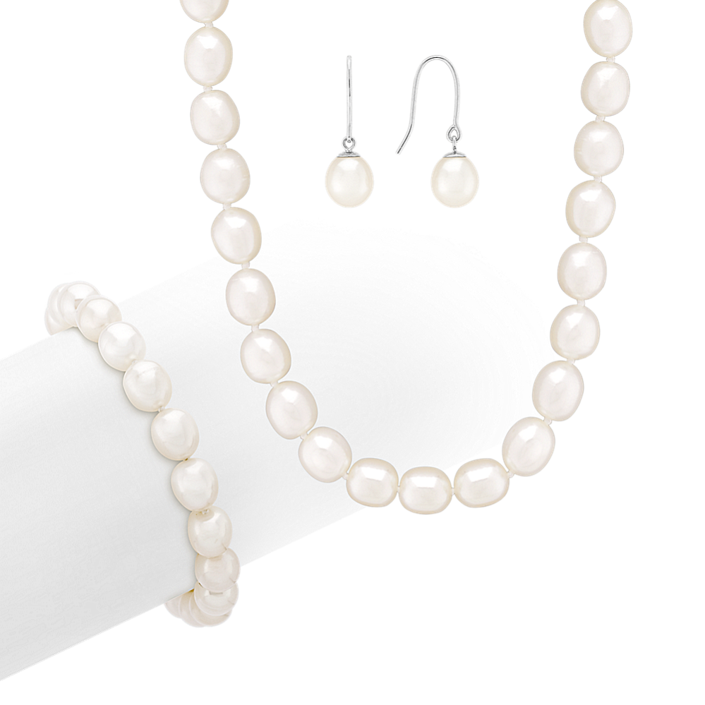 8mm Freshwater Cultured Pearl Strand Bracelet and Earring Three-Piece Set (18 in)