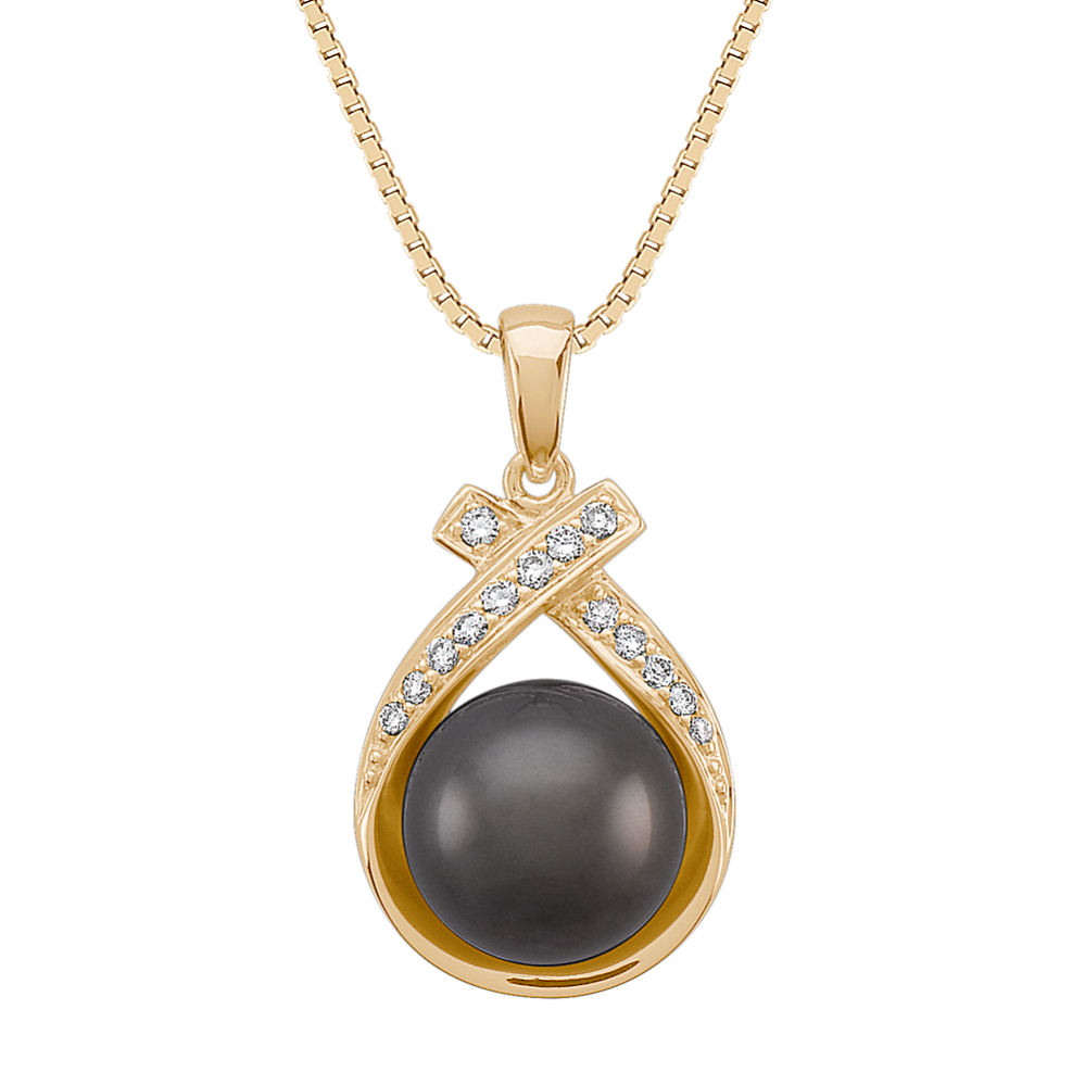 9mm Tahitian Cultured Pearl and Round Diamond Pendant (18 in)