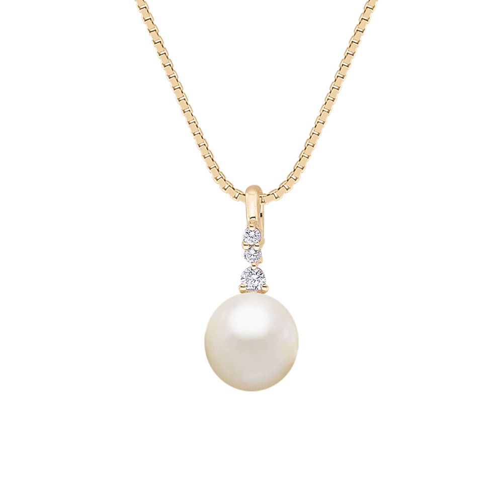 Olive 8mm Akoya Pearl and Natural Diamond Pendant in 14K Yellow Gold (18 in)