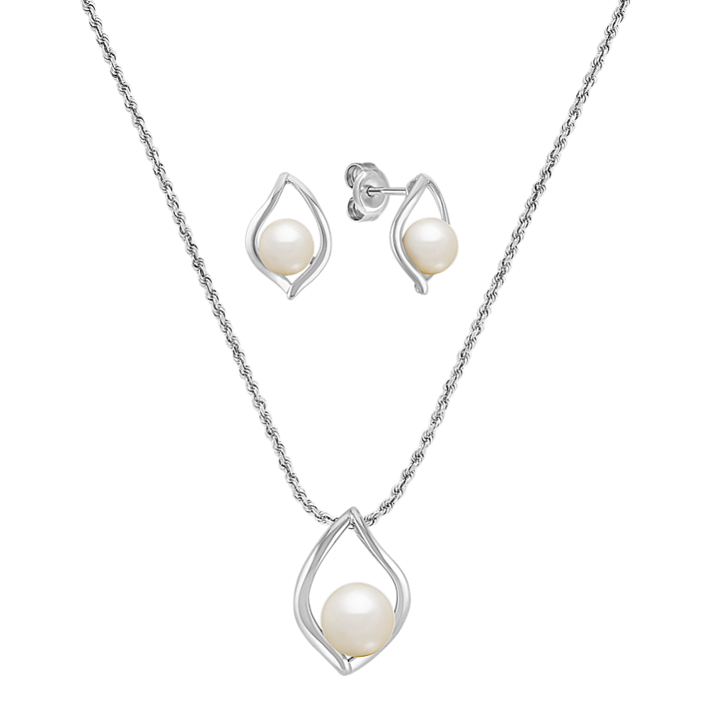 Teardrop Freshwater Cultured Pearl Pendant and Earring Set in Sterling Silver (20'')