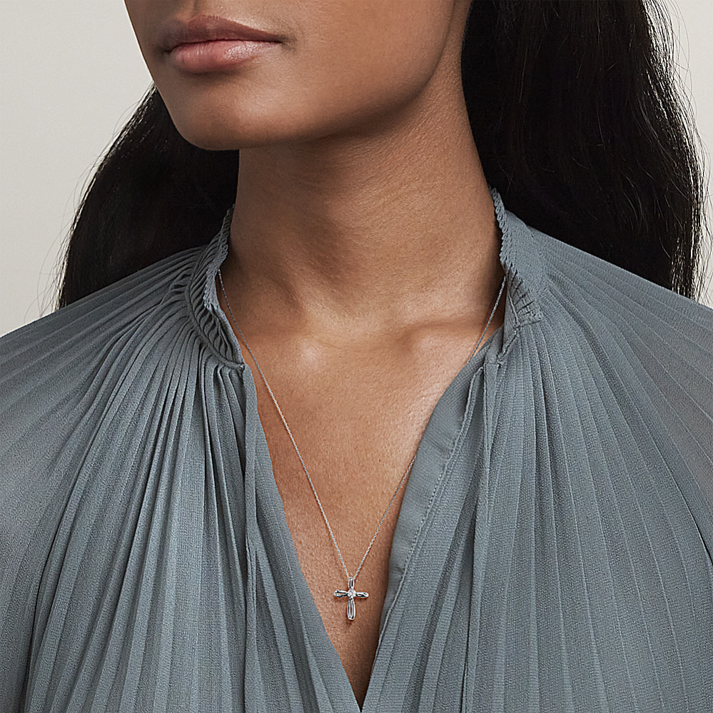 Lab-Grown Diamond Infinity Twist Cross Pendant | Shane Co.