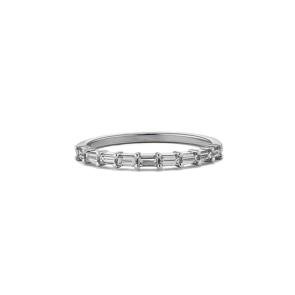 Oval Halo Diamond Engagement Ring | Shane Co.