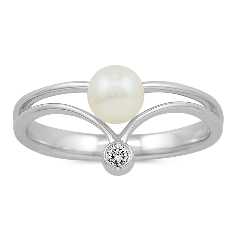 5mm Freshwater Cultured Pearl and Diamond Ring