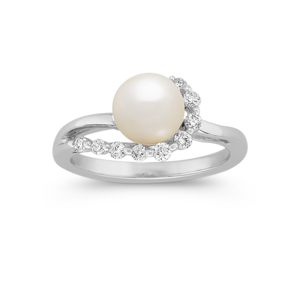 7mm Cultured Akoya and Round Diamond Ring