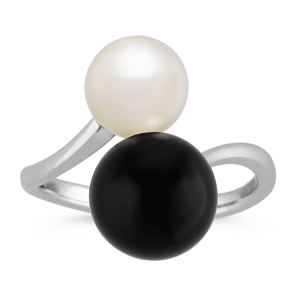 8mm Freshwater Cultured Pearl and 10mm Black Agate Ring