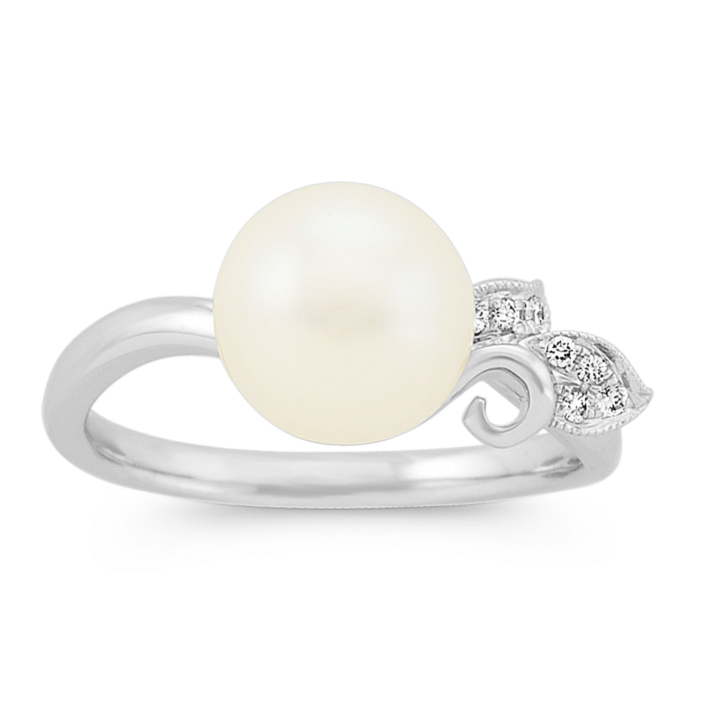 9mm Freshwater Cultured Pearl and Diamond Ring