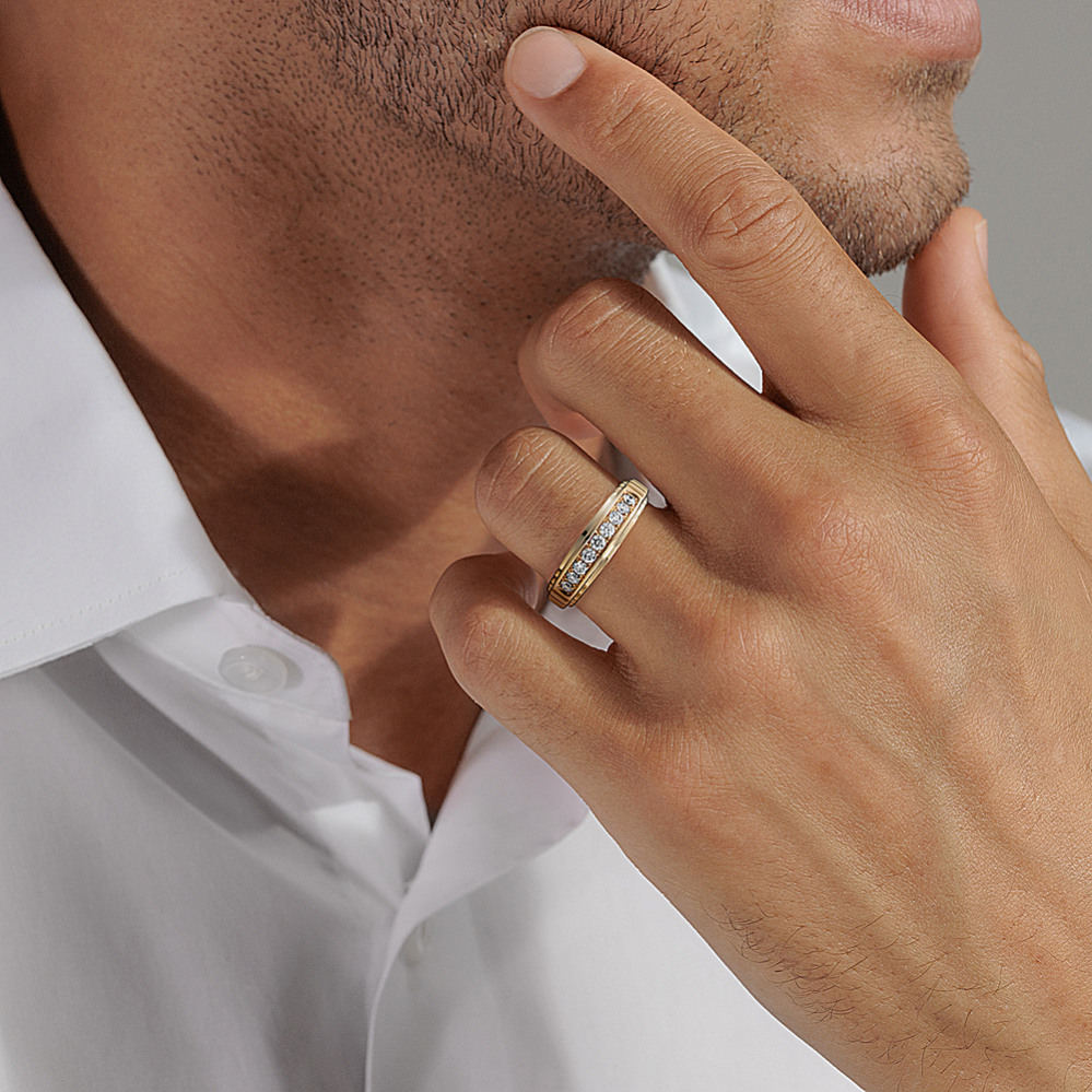 Ribbed 14K Yellow Gold & Diamond Band (7mm) | Shane Co. Ribbed 14K Yellow Gold & Diamond Band (7mm) | Shane Co.