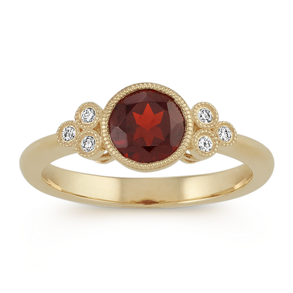 Vintage Red Garnet and Diamond Ring in 14k Yellow Gold